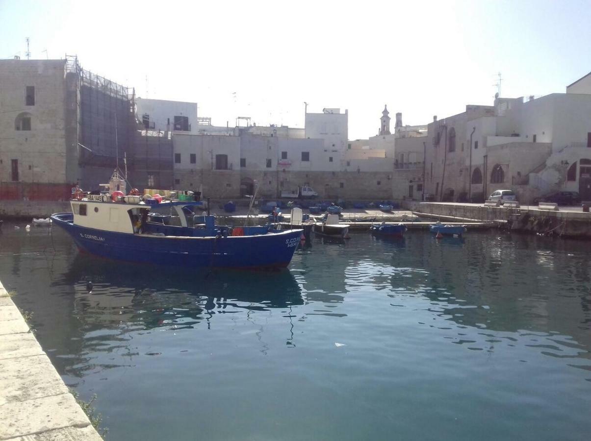 Casa Vacanze Antiche Mura E Poi Monopoli Exterior foto