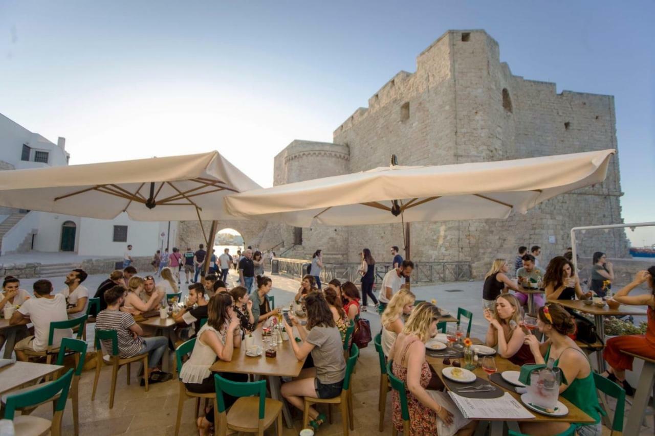 Casa Vacanze Antiche Mura E Poi Monopoli Exterior foto